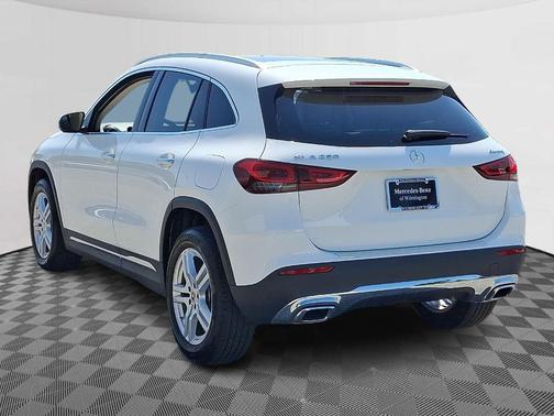 2022 Mercedes-Benz GLA 250 Base 4MATIC