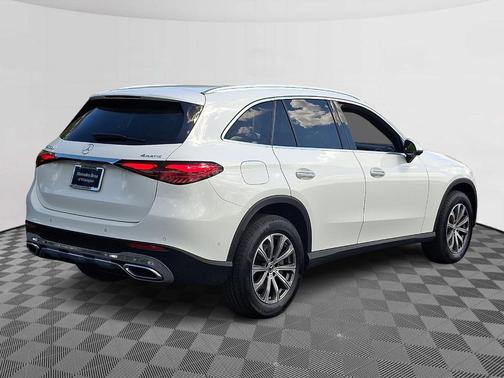 Polar White 2023 Mercedes-Benz GLC 300 Base 4MATIC