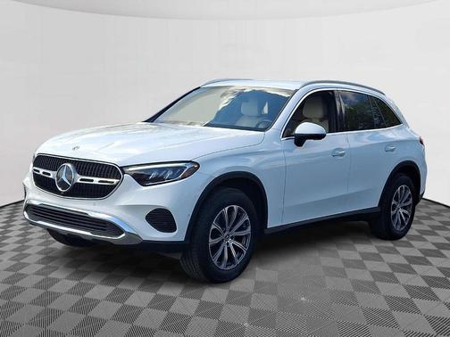 Polar White 2023 Mercedes-Benz GLC 300 Base 4MATIC