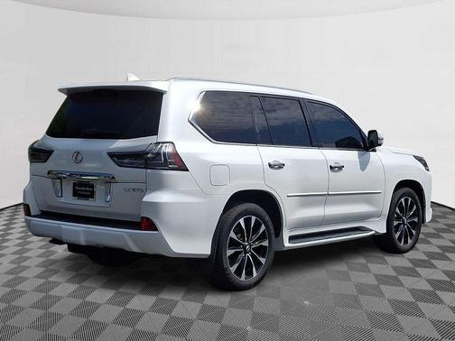 Starfire Pearl 2017 Lexus LX 570 Base