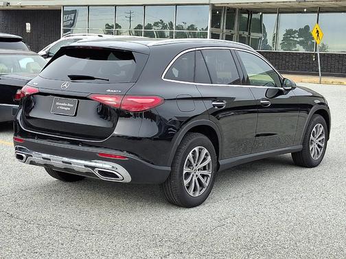 2026 Mercedes-Benz GLC 300 Base 4MATIC
