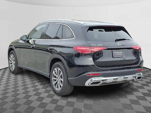2026 Mercedes-Benz GLC 300 Base 4MATIC
