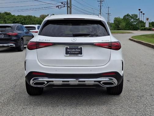 Polar White 2026 Mercedes-Benz GLC 300 Base 4MATIC