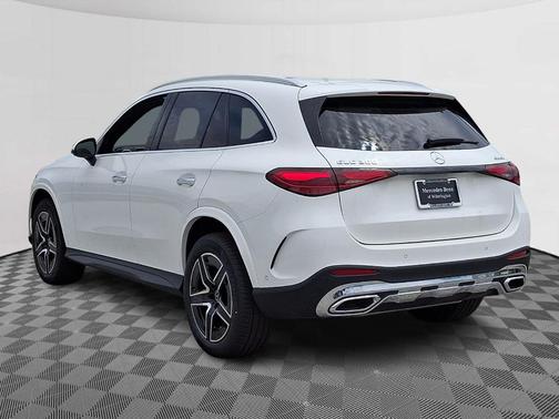 Polar White 2026 Mercedes-Benz GLC 300 Base 4MATIC