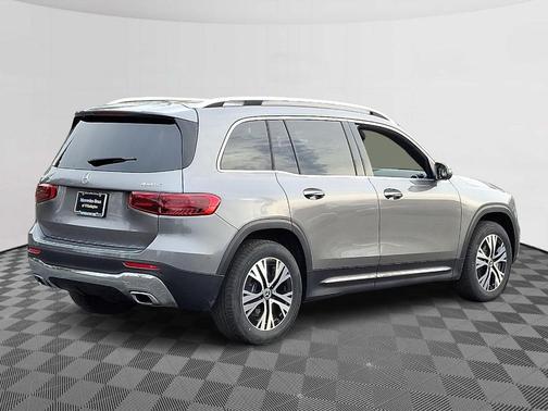 2026 Mercedes-Benz GLB 250 Base 4MATIC