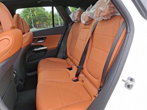 2025 Mercedes-Benz GLC 300 Base 4MATIC