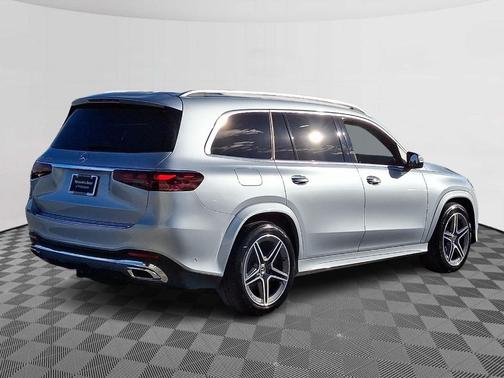 2025 Mercedes-Benz GLS 450 4MATIC