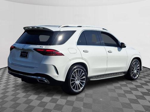 Polar White 2024 Mercedes-Benz GLE 450 4MATIC