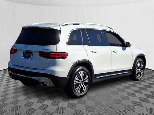 2026 Mercedes-Benz GLB 250 Base 4MATIC