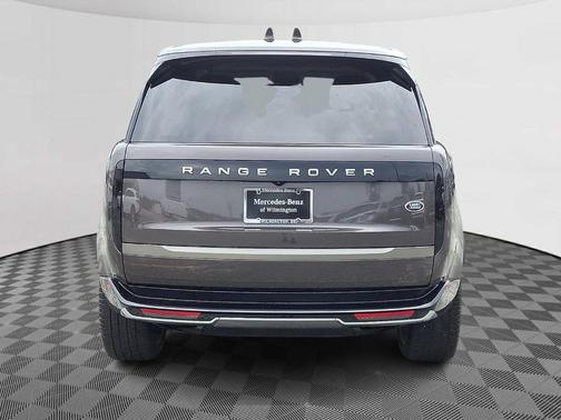 2023 Land Rover Range Rover P530 SE
