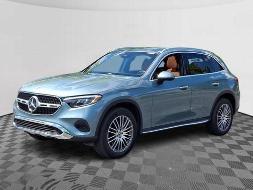 Verde 2026 Mercedes-Benz GLC 300 Base 4MATIC