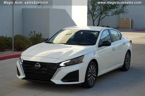 2025 Nissan Altima SV FWD