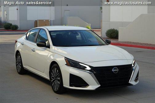 2025 Nissan Altima SV FWD