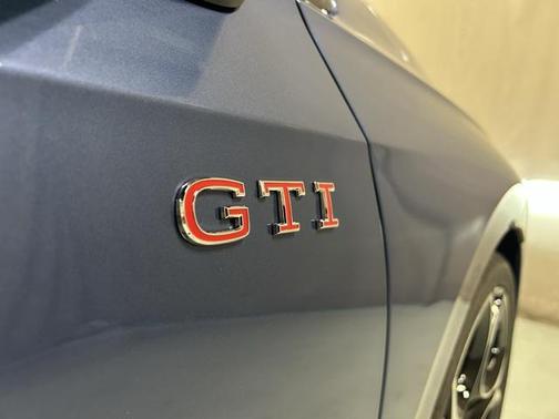 2025 Volkswagen Golf GTI 2.0T S DSG