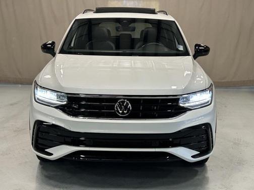 2022 Volkswagen Tiguan 2.0T SE R-Line Black 4MOTION