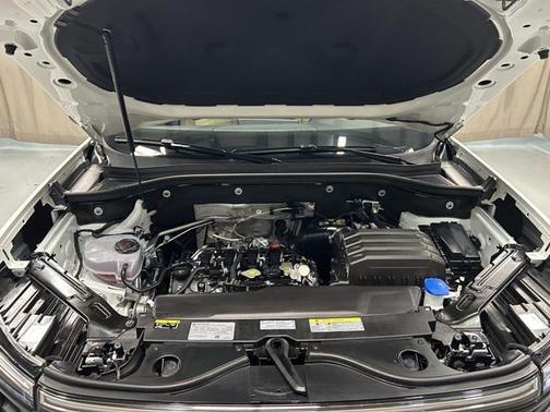 2024 Volkswagen Atlas Cross Sport 2.0T SE w/Technology 4MOTION