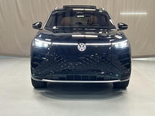 2026 Volkswagen Tiguan 2.0T SEL R-Line 4MOTION