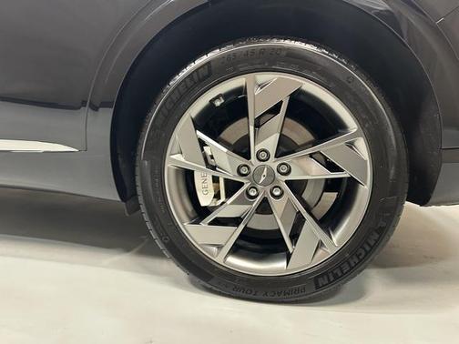 2024 Genesis Electrified GV70 Advanced AWD
