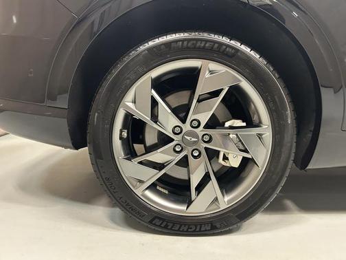 2024 Genesis Electrified GV70 Advanced AWD