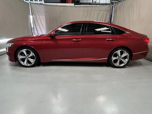 2019 Honda Accord Touring 2.0T