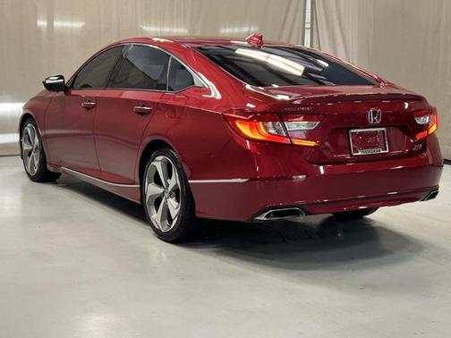 2019 Honda Accord Touring 2.0T