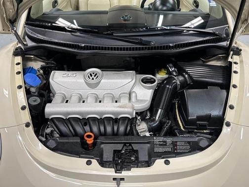2008 Volkswagen New Beetle SE