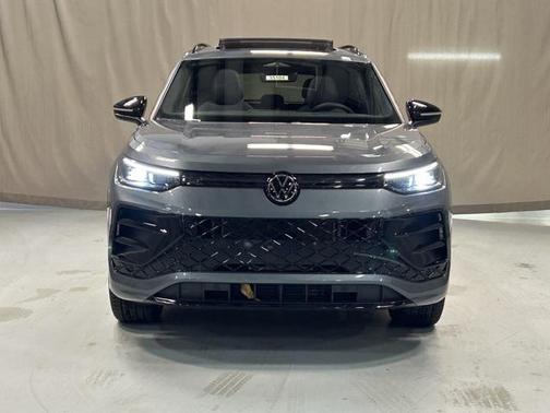 2026 Volkswagen Tiguan 2.0T SE R-Line Black 4MOTION