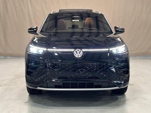 2026 Volkswagen Tiguan 2.0T SEL