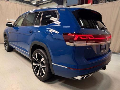 2025 Volkswagen Atlas 2.0T SEL Premium R-Line 4MOTION