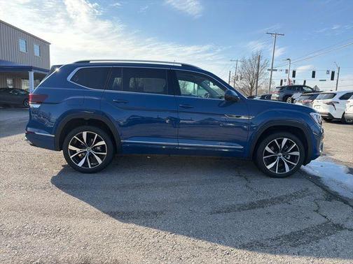 2025 Volkswagen Atlas 2.0T SEL Premium R-Line 4MOTION