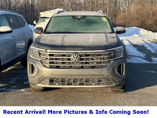 2024 Volkswagen Atlas 2.0T SE w/Technology 4MOTION