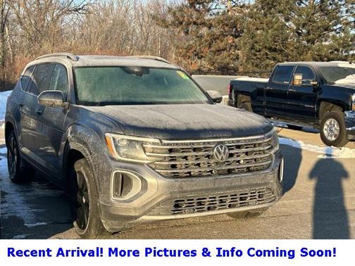 2024 Volkswagen Atlas 2.0T SE w/Technology 4MOTION