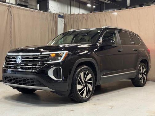Deep Black 2025 Volkswagen Atlas 2.0T SEL
