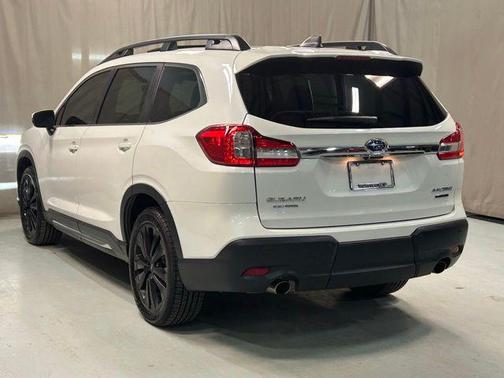 2022 Subaru Ascent Limited 8-Passenger
