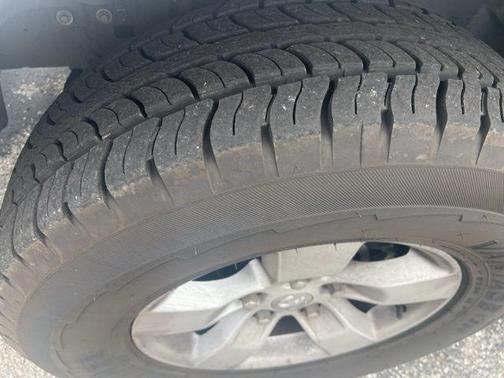 Bright White Clearcoat 2024 RAM 1500 Classic SLT