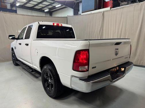 Bright White Clearcoat 2024 RAM 1500 Classic SLT