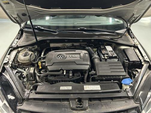 2017 Volkswagen Golf TSI Wolfsburg Edition 4-Door