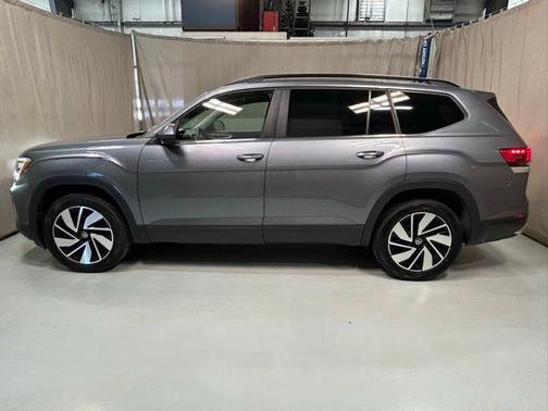 2024 Volkswagen Atlas 2.0T SE w/Technology 4MOTION