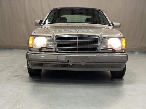 1995 Mercedes-Benz E-Class E 320
