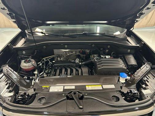 2022 Volkswagen Atlas 3.6L SE w/Technology