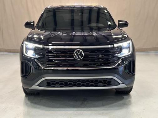 2024 Volkswagen Atlas Cross Sport 2.0T SE