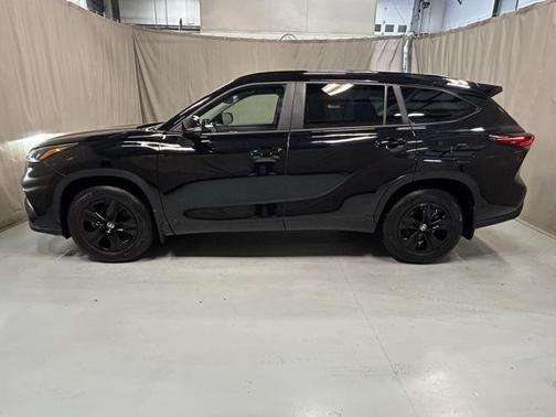2024 Toyota Highlander Hybrid XLE