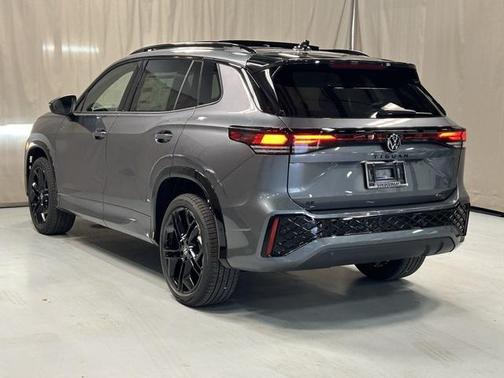 2026 Volkswagen Tiguan 2.0T SE R-Line Black 4MOTION