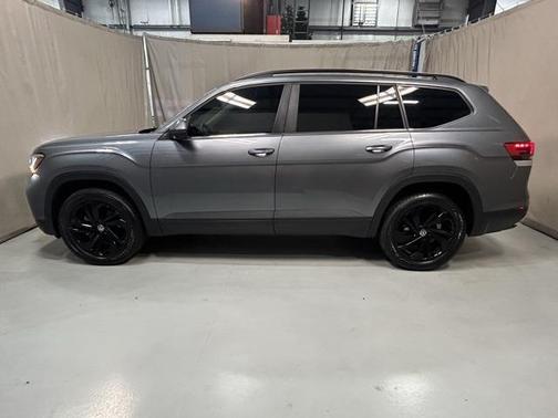 2022 Volkswagen Atlas 2.0T SE w/Technology