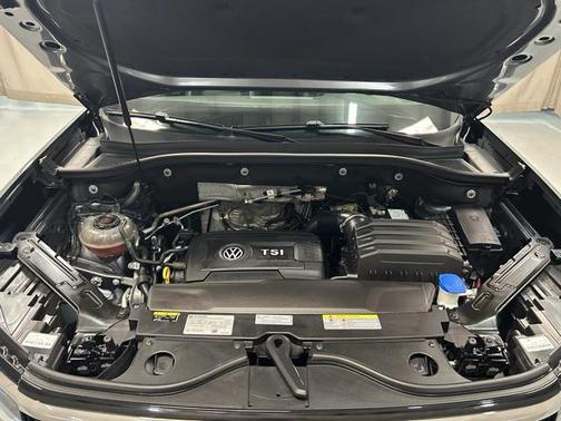 2022 Volkswagen Atlas 2.0T SE w/Technology