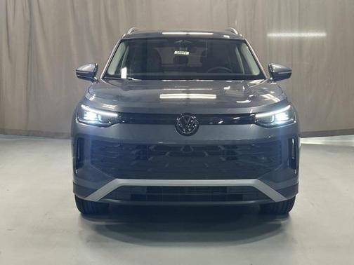 2025 Volkswagen Tiguan 2.0T SE 4MOTION