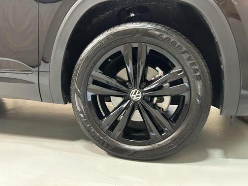 2023 Volkswagen Atlas 3.6L SEL