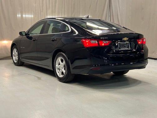 2017 Chevrolet Malibu 1LS