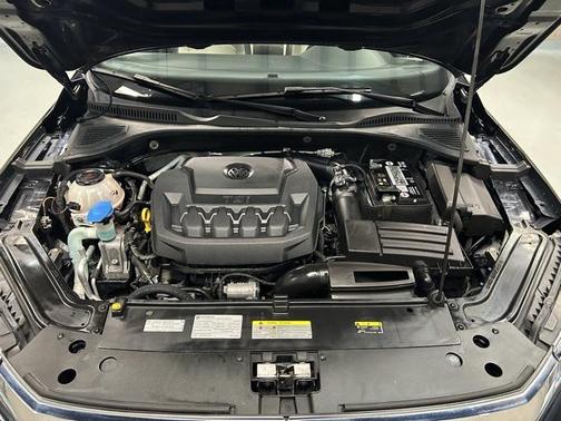 2021 Volkswagen Passat 2.0T R-Line
