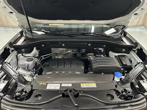 2026 Volkswagen Atlas Cross Sport 2.0T SEL